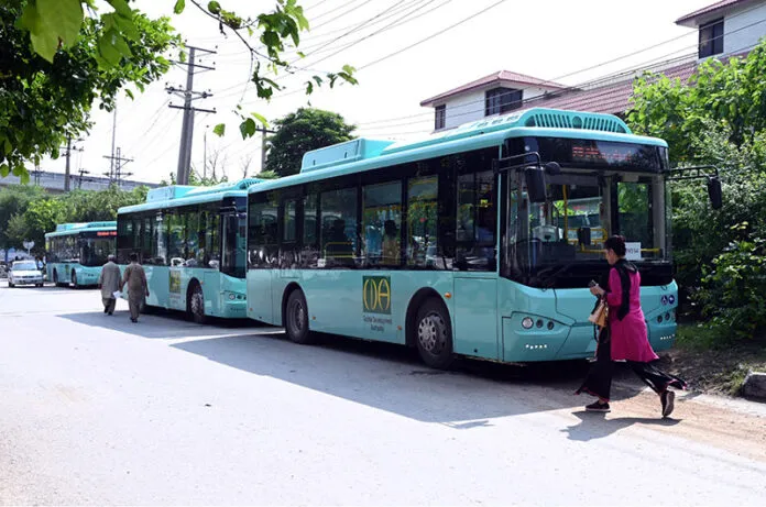 Electric bus on Islamabad street.