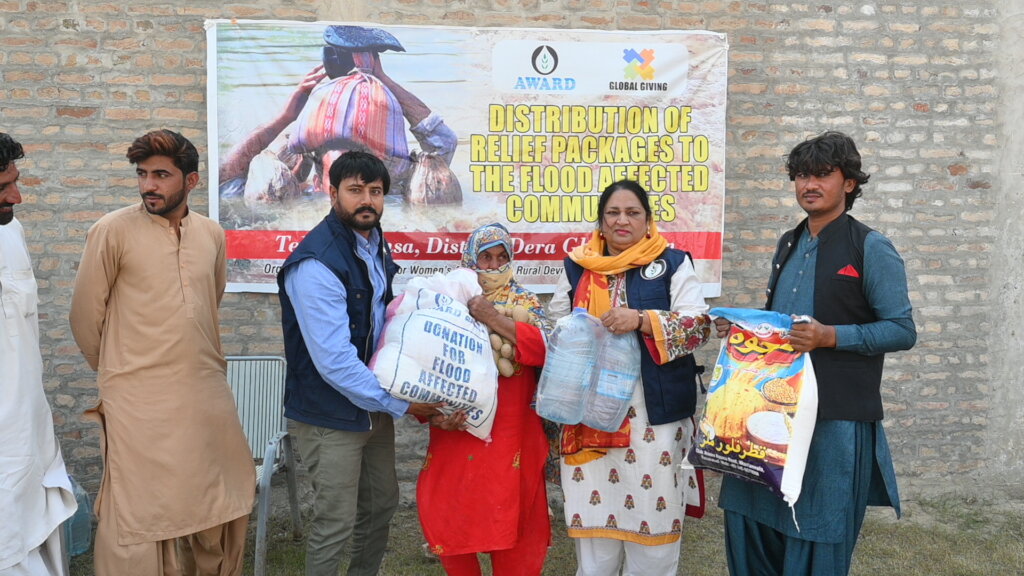 NDMA workers providing relief supplies in Pakistan’s flood-hit regions.