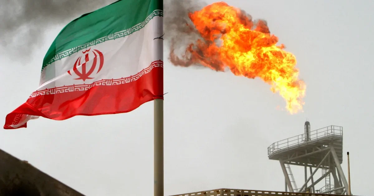 Iran Warns of “End of Oil Production” in Gulf Over Possible Regional Attacks