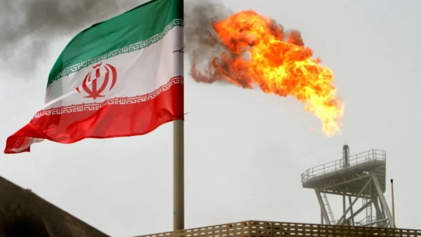 Iran Warns of “End of Oil Production” in Gulf Over Possible Regional Attacks